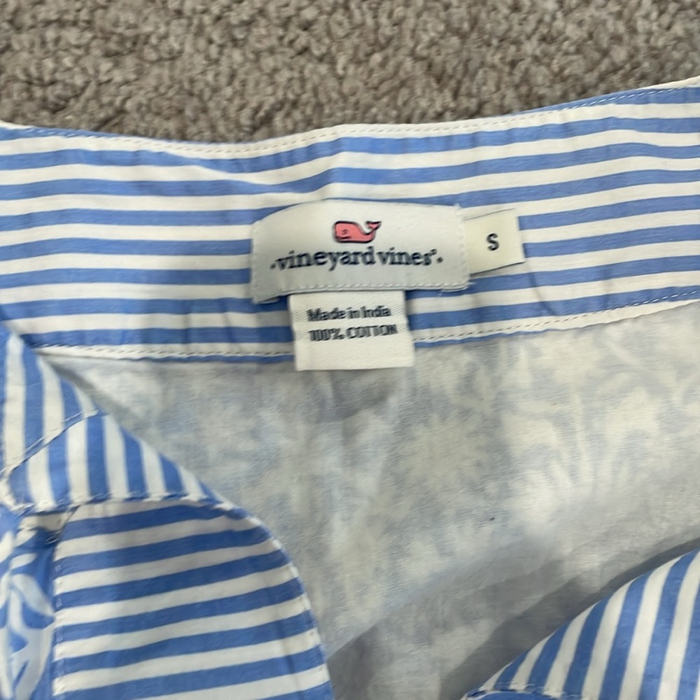 Vineyard vine women’s swimsuit cover up - Picture 2 of 4